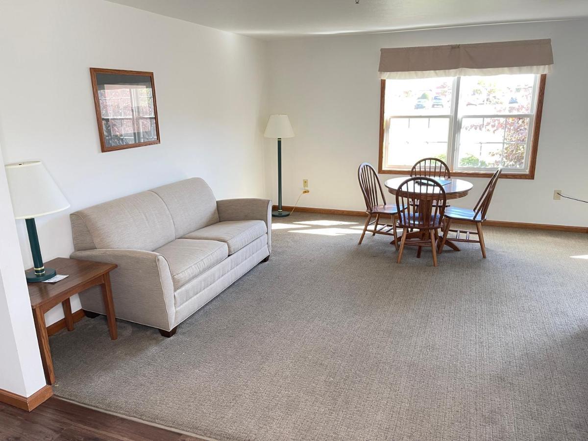 Farmstead Inn And Conference Center Shipshewana Extérieur photo